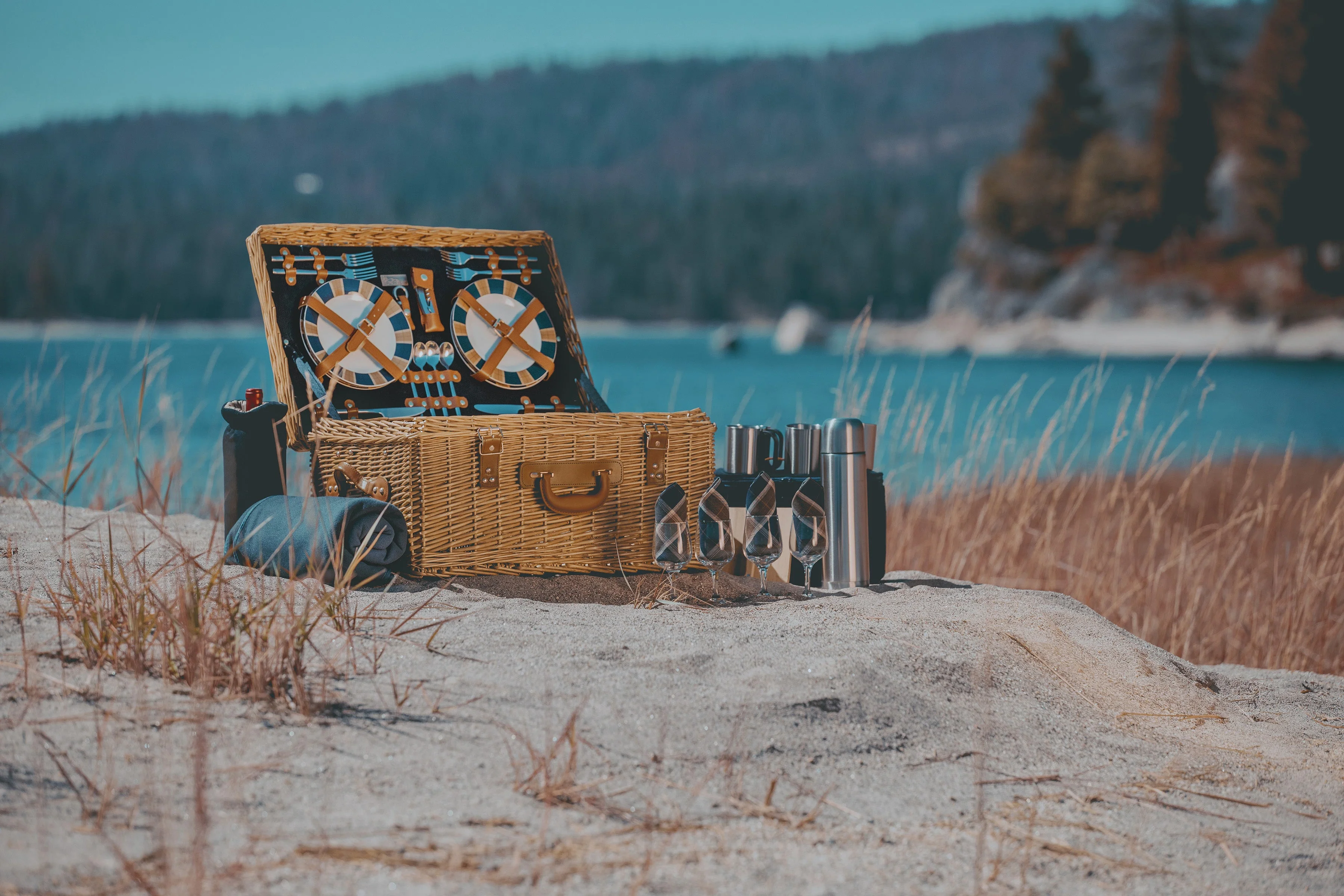 Windsor Picnic Basket - Image 4