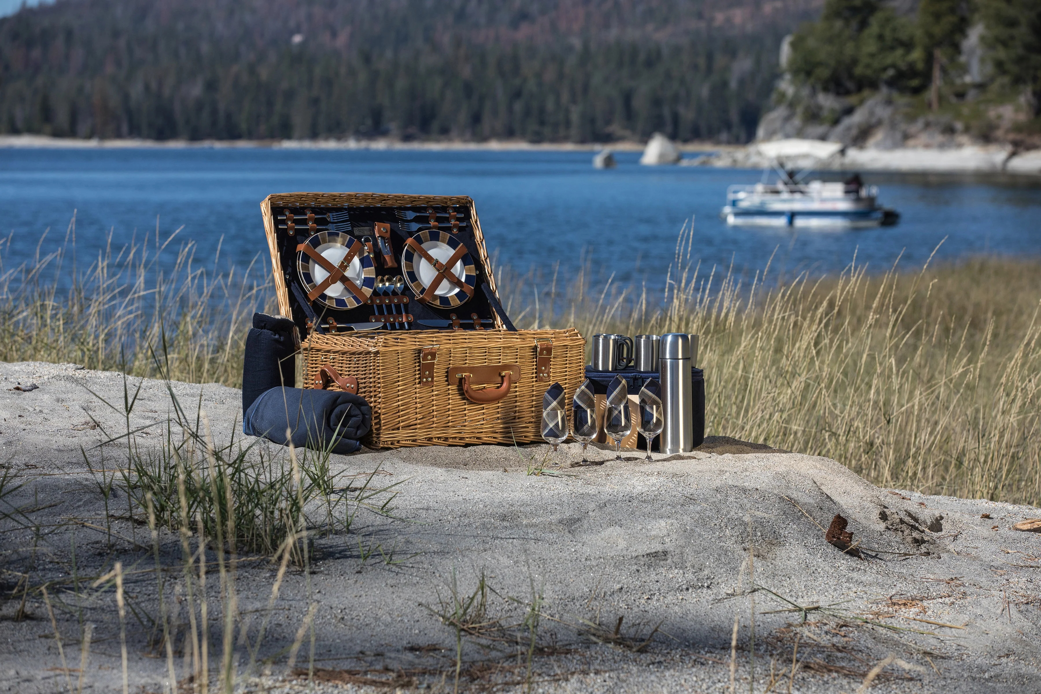 Windsor Picnic Basket - Image 7