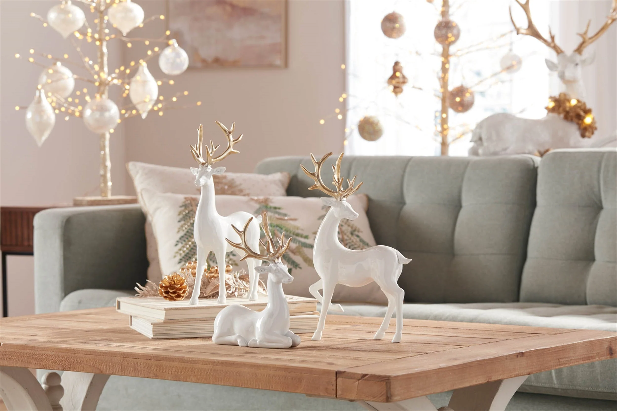 Winter Deer Figurine (Set of 3) - Image 2