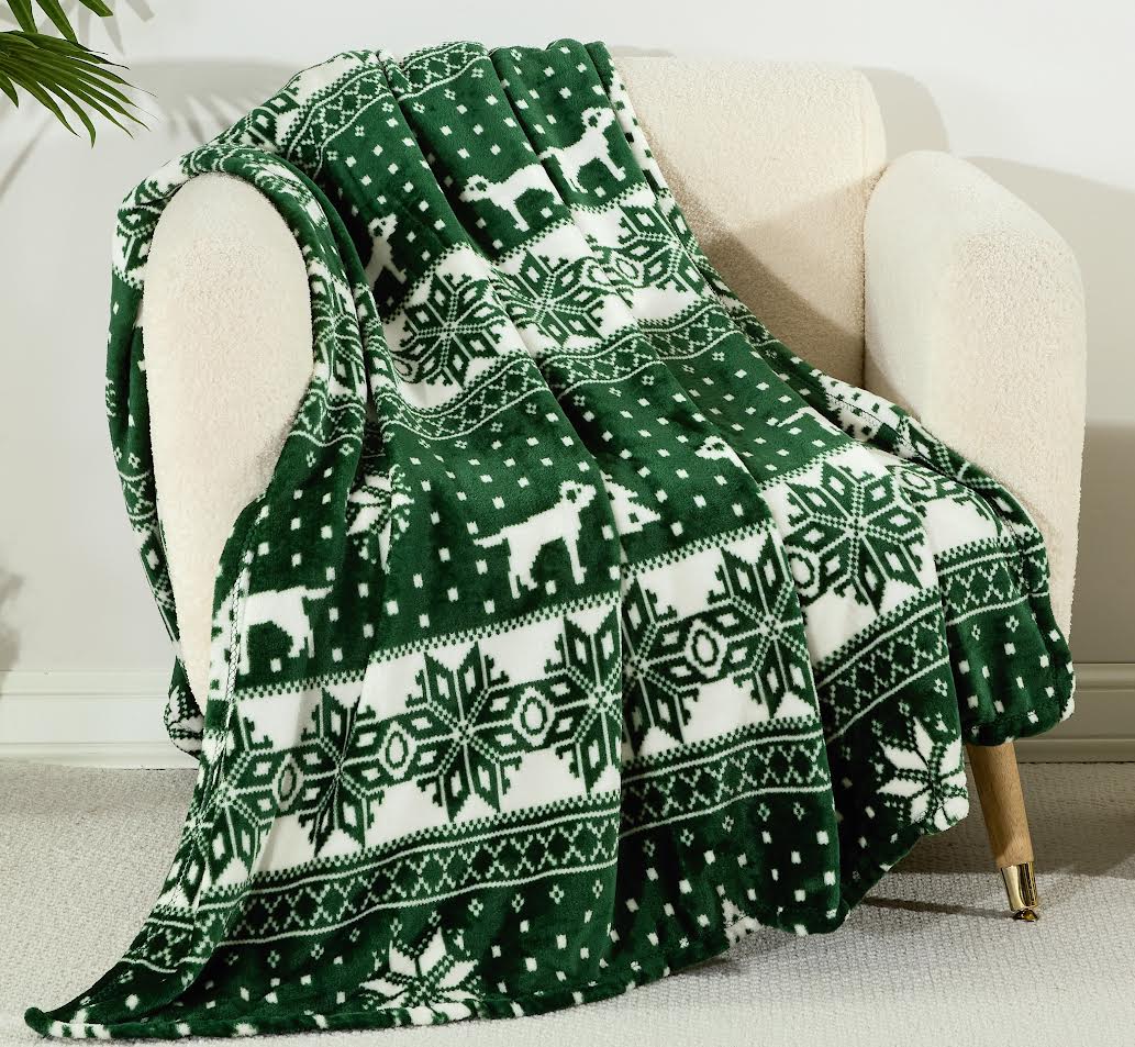 Winter Wonderland 50" x 70" Throw Blanket – Ultra-Soft Cozy Fleece Decorative Blanket for Home & Holidays - Image 2