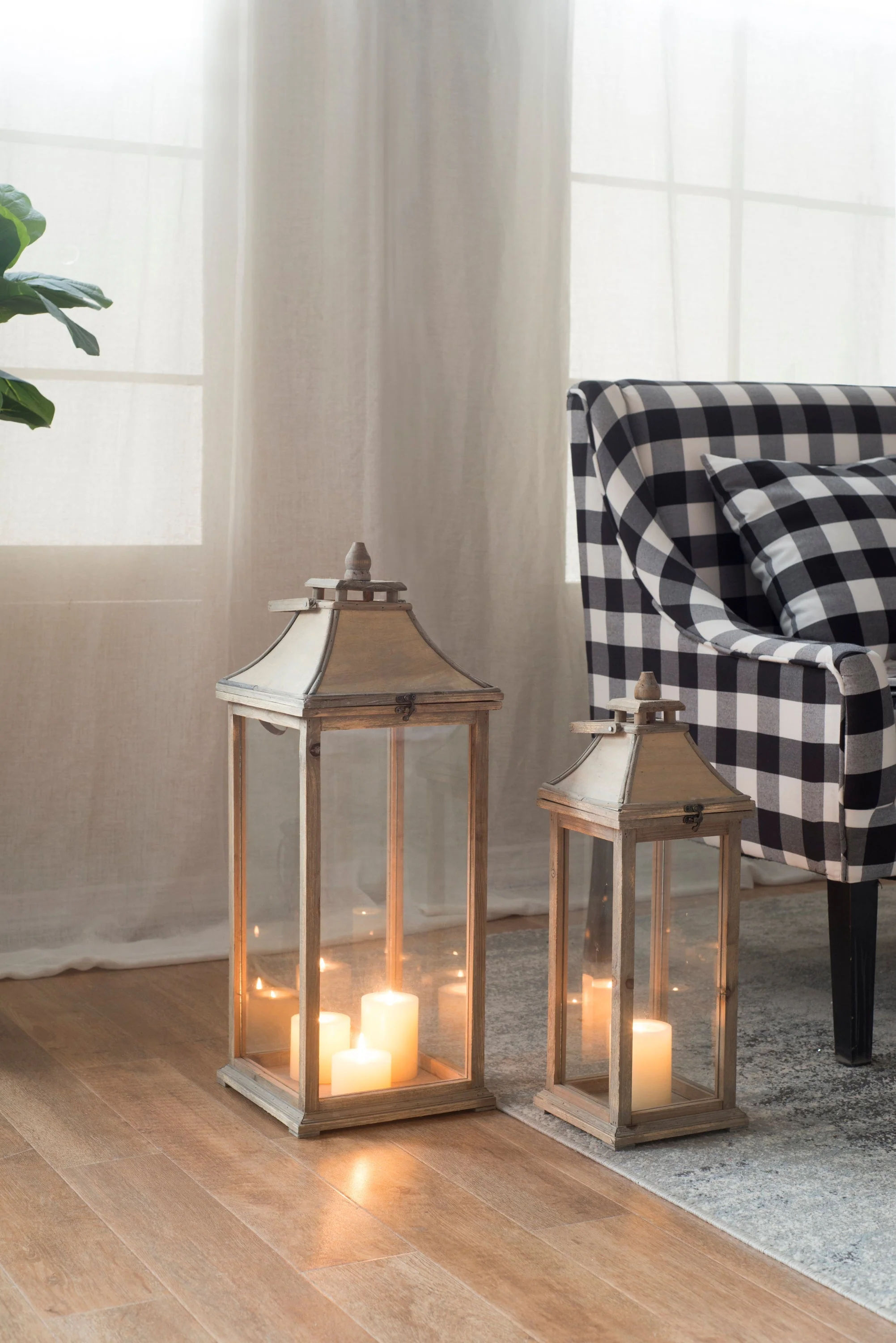 Wooden Candle Lantern Decorative, Hurricane Lantern Holder - Image 3