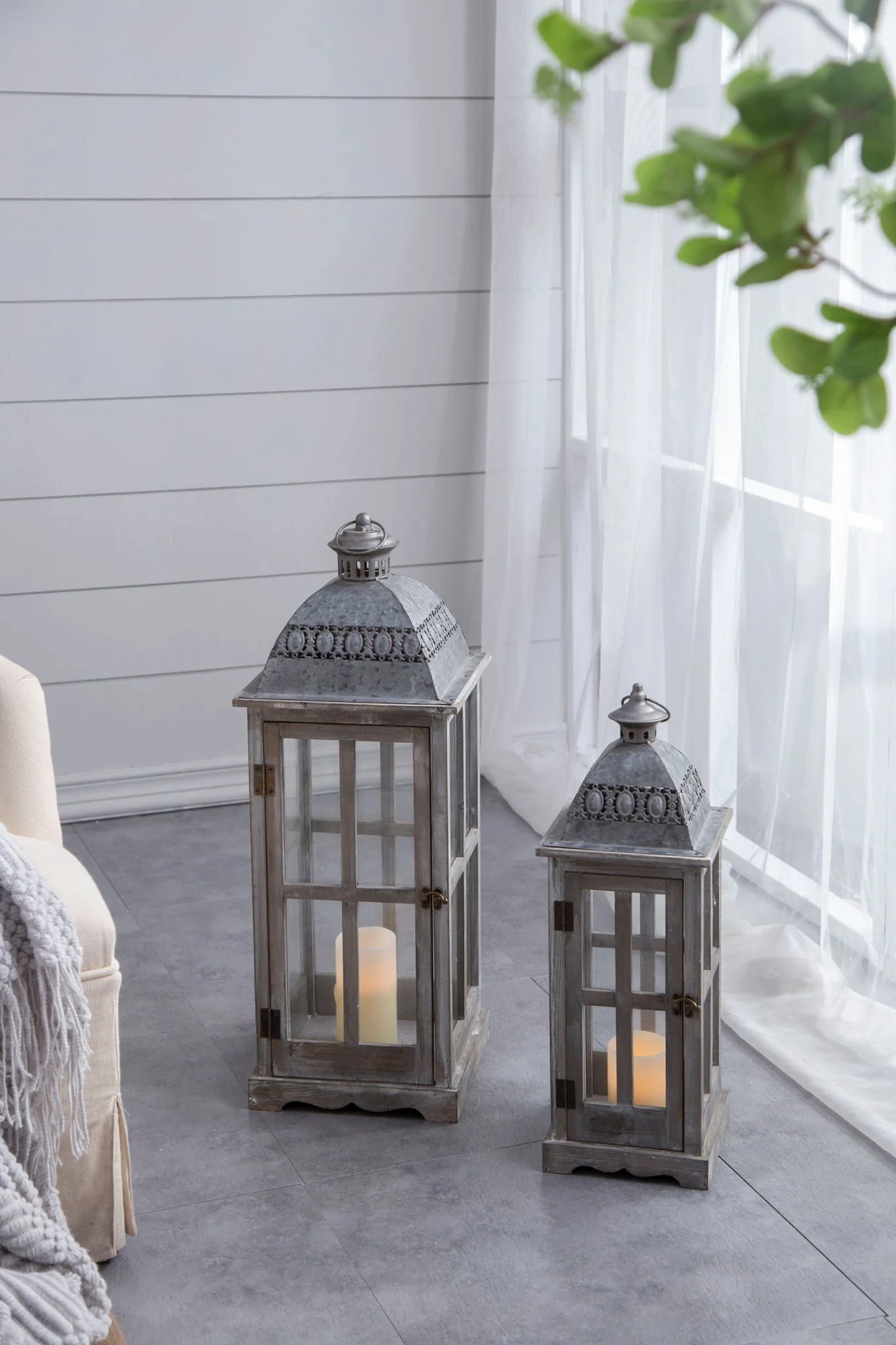 Wooden Candle Lantern Decorative Set for Indoor and Outdoor Use - Image 10