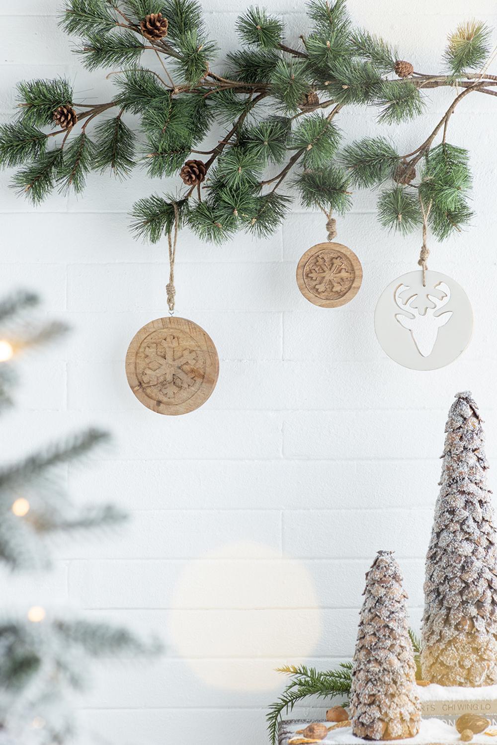 Wooden Hanging Circle With Snowflake Cut Christmas Ornaments (Set of 12) - Image 6