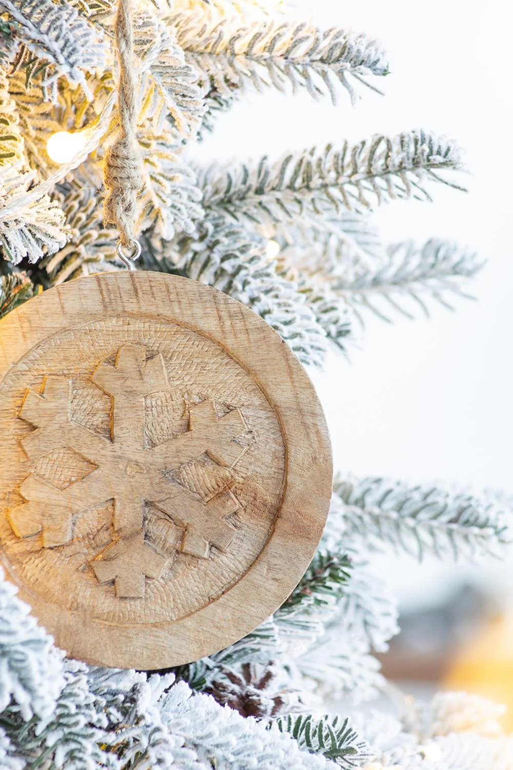 Wooden Hanging Circle With Snowflake Cut Christmas Ornaments (Set of 12) - Image 8
