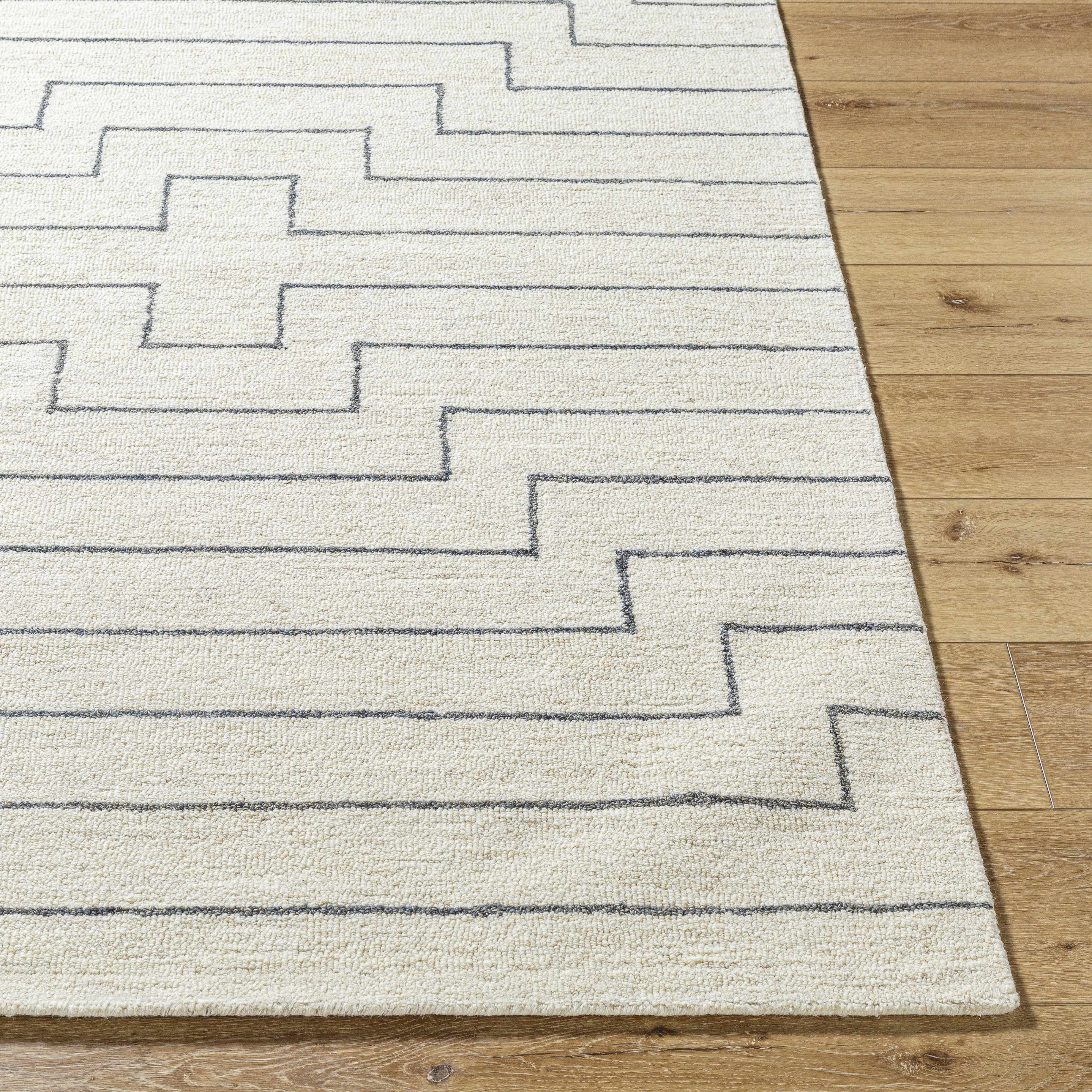Wyome Area Rug - Image 4