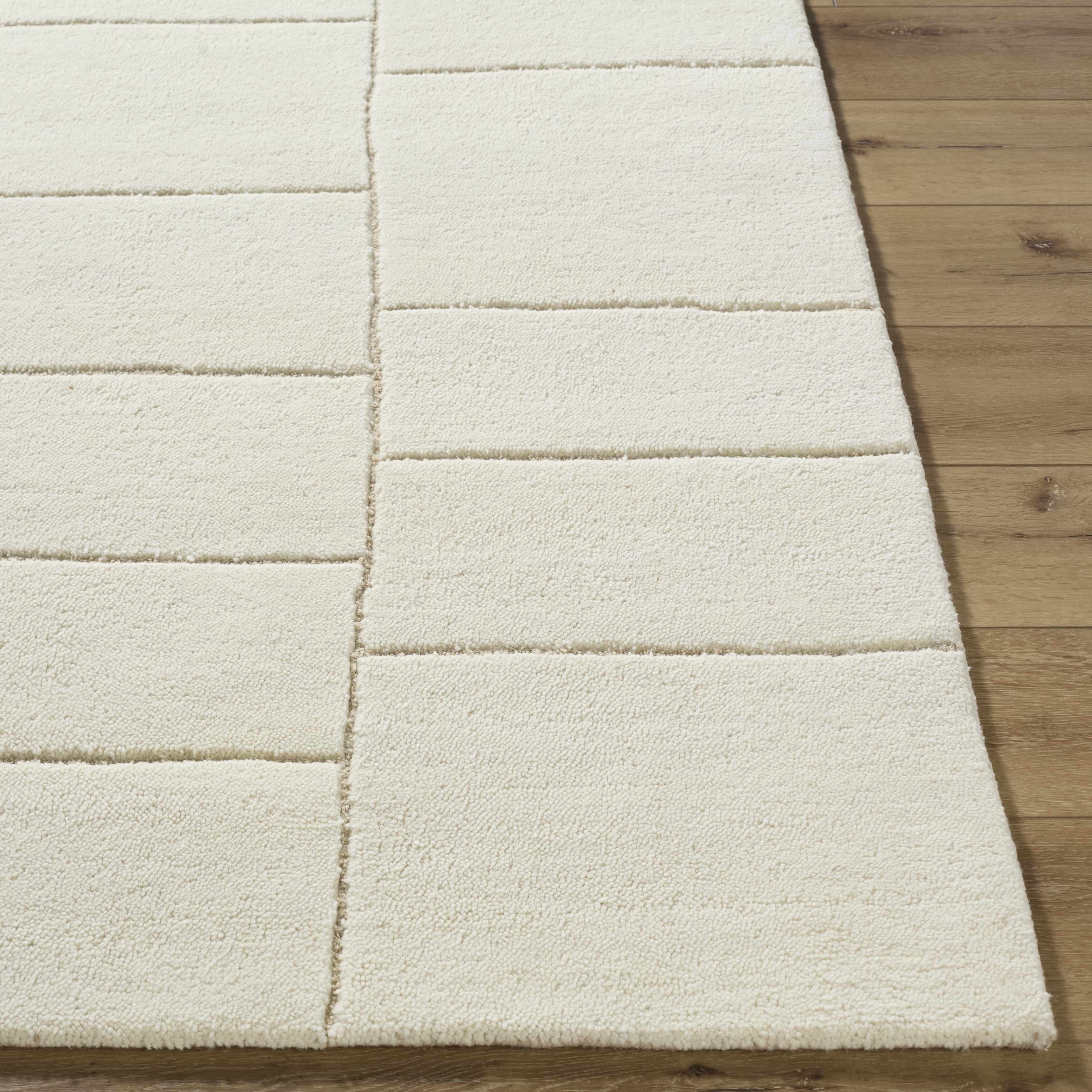 Xylia Beige Area Rug - Image 3