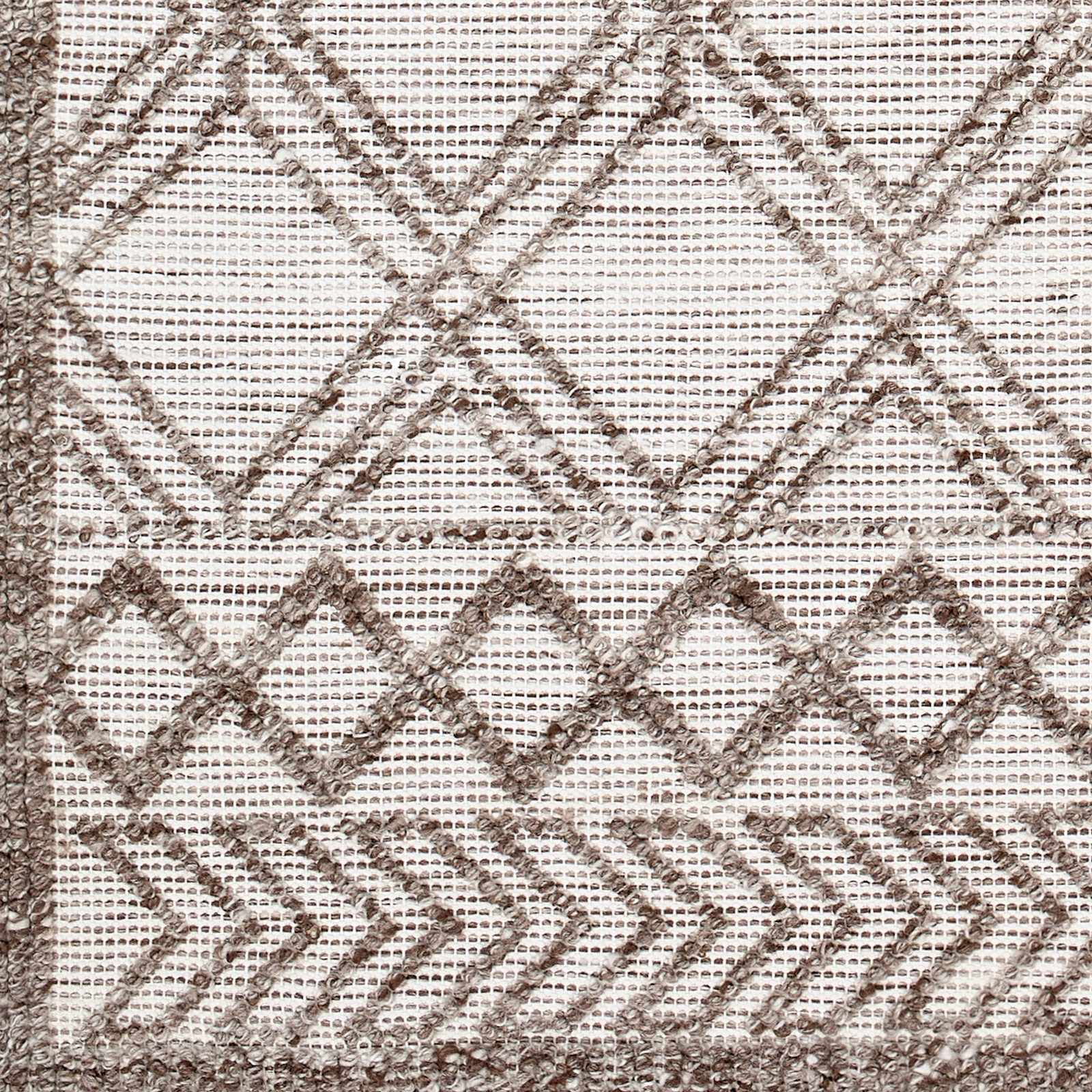 Yuta Area Rug - Image 3