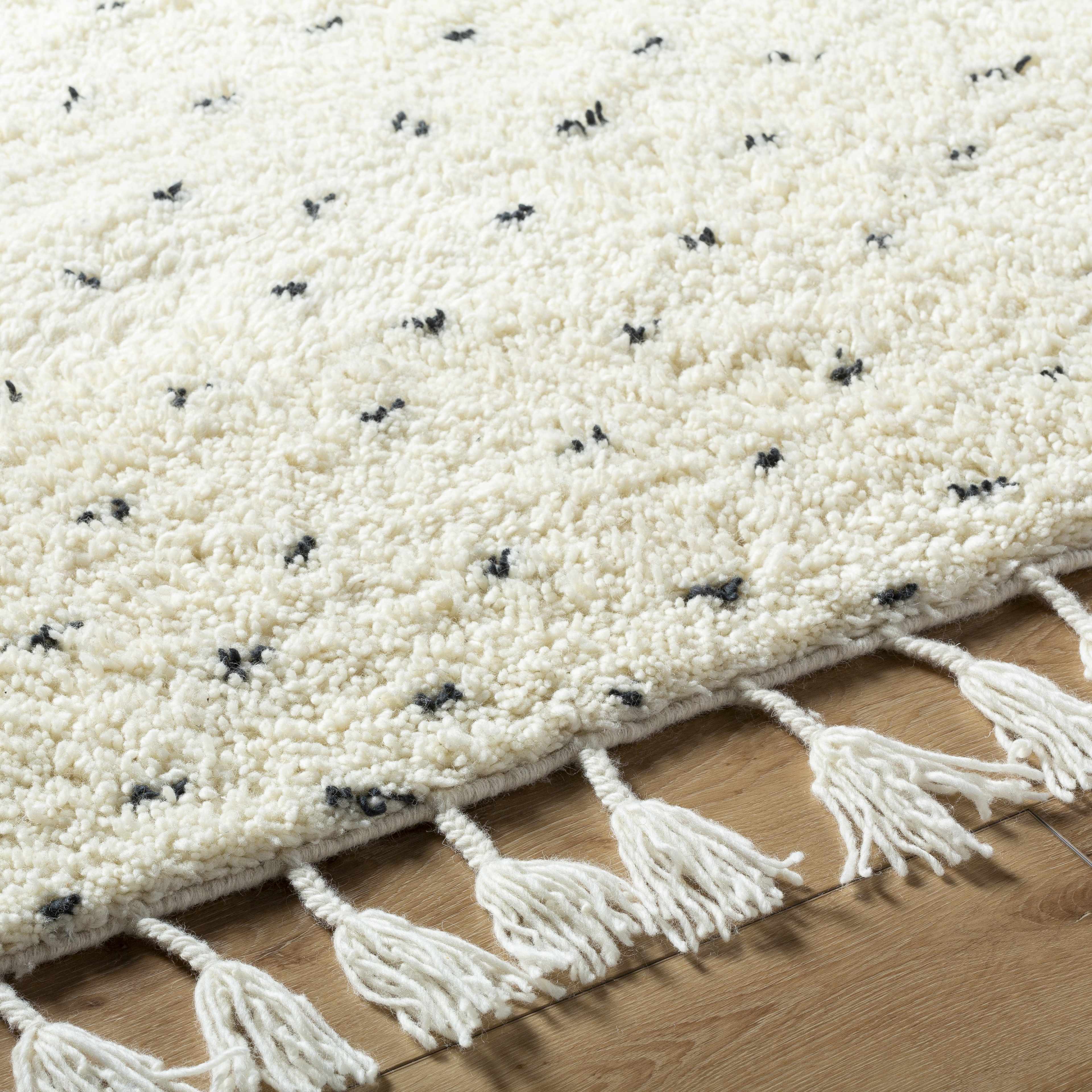 Yuuna Area Rug - Image 6