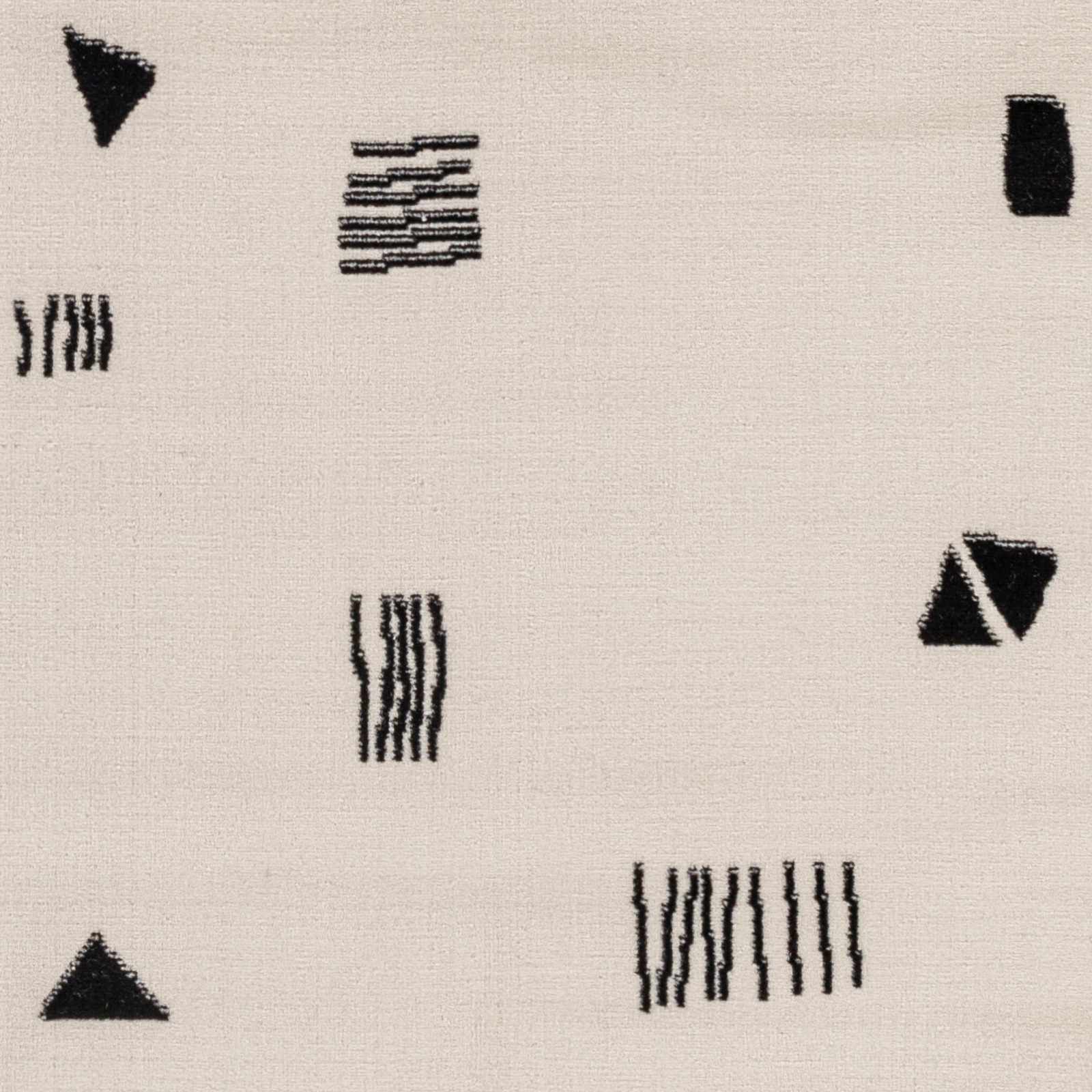 Zale Area Rug - Clearance - Image 4