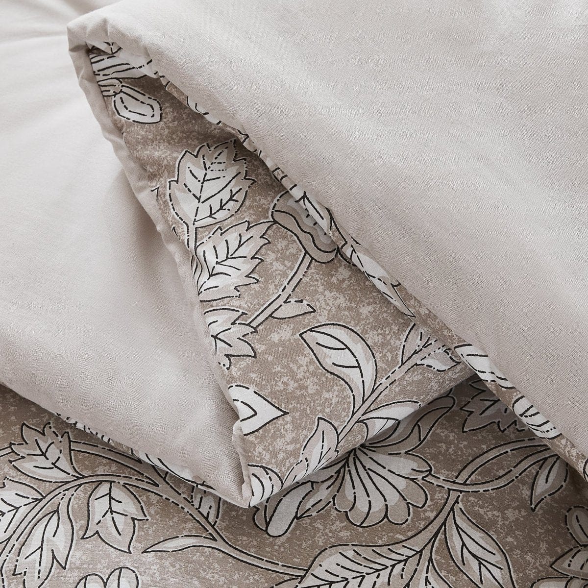 Zara Floral Block Cotton Comforter 8Pc Set - Image 16