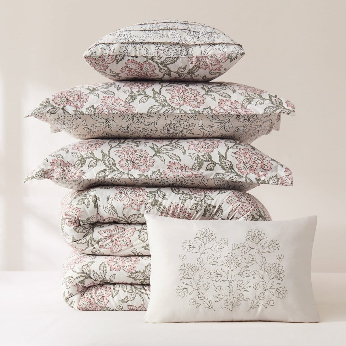 Zara Floral Block Reversible Comforter 5Pc Set - Image 4