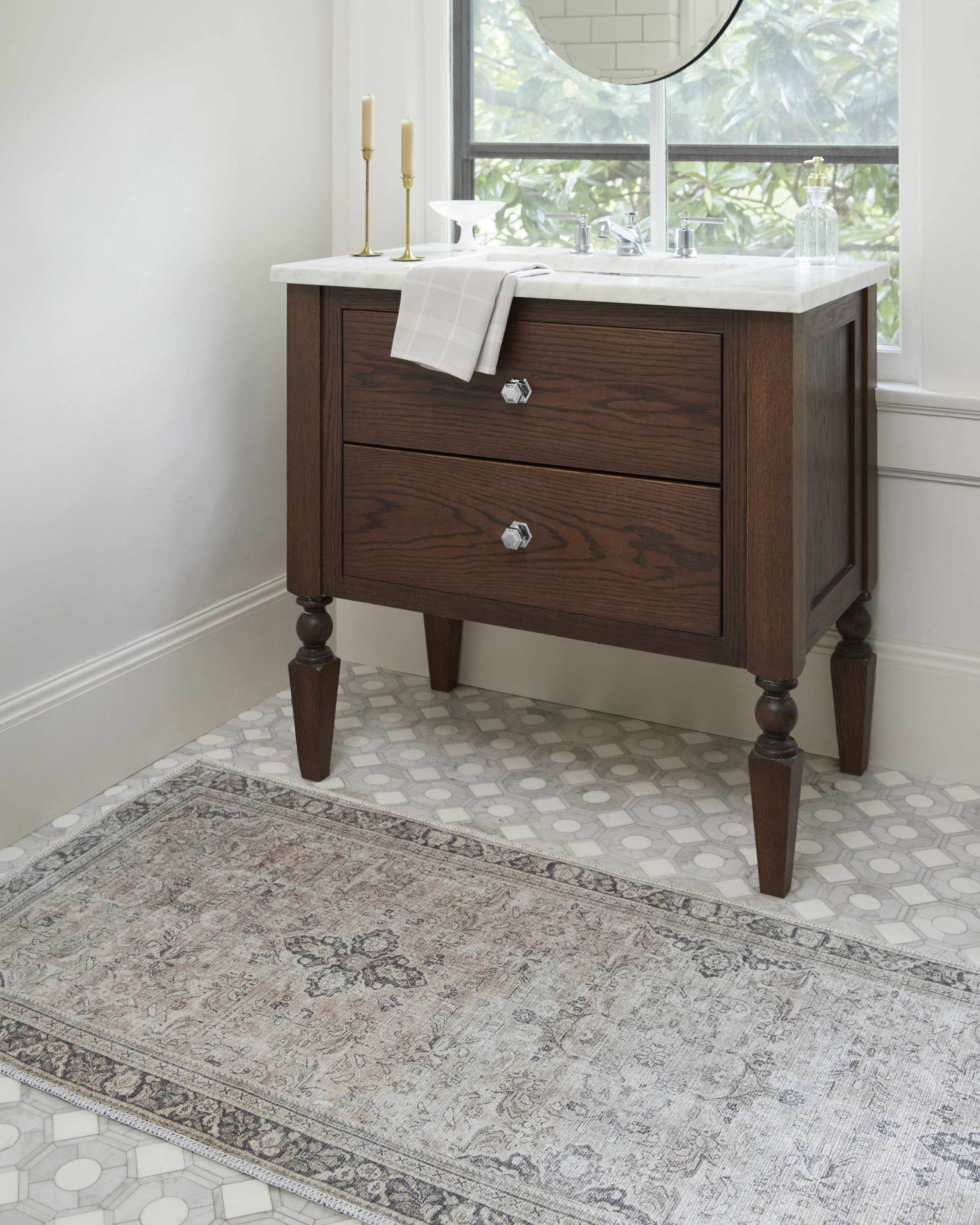 Zeger Washable Area Rug - Image 8