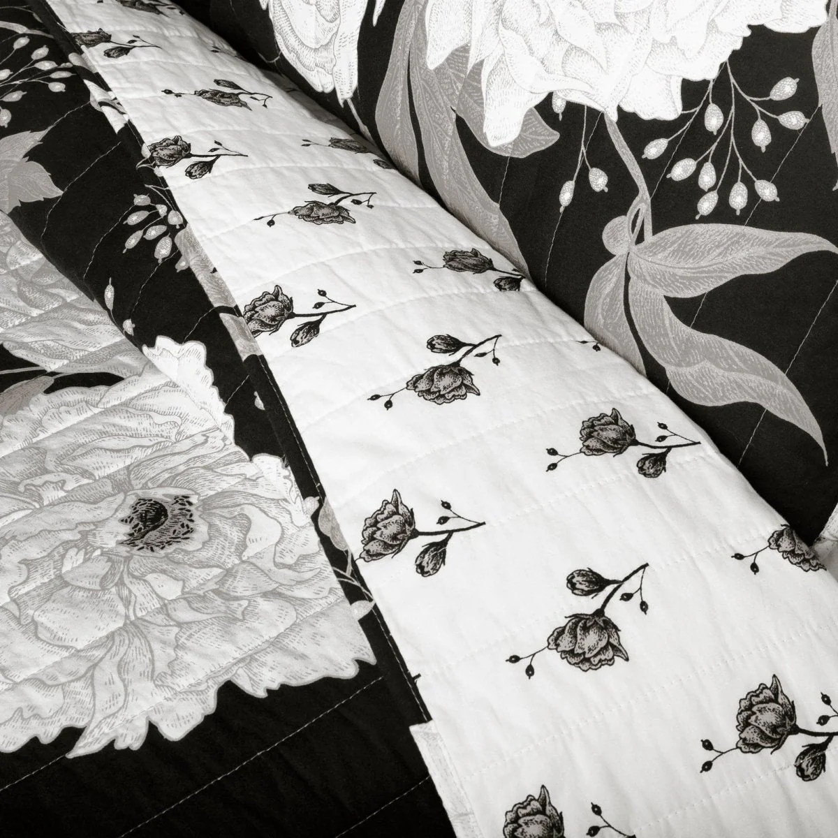 Zinnia Floral 3 Piece Quilt Set - Image 7