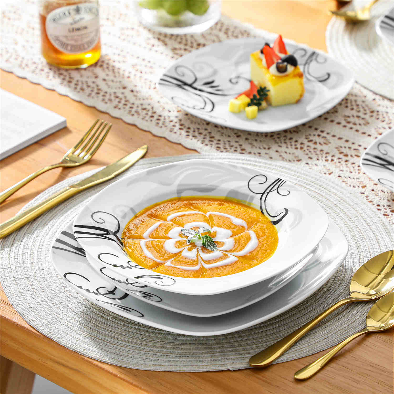 Zoey 18 Piece Dinnerware Set - Image 3