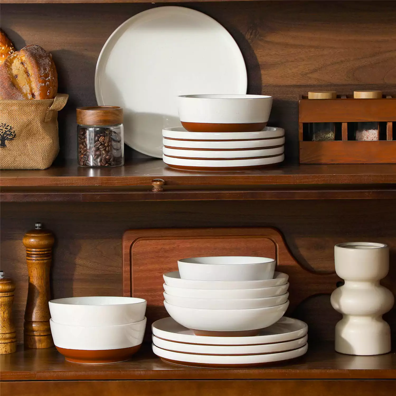 Zora 16 Piece Dinnerware Set - Image 10