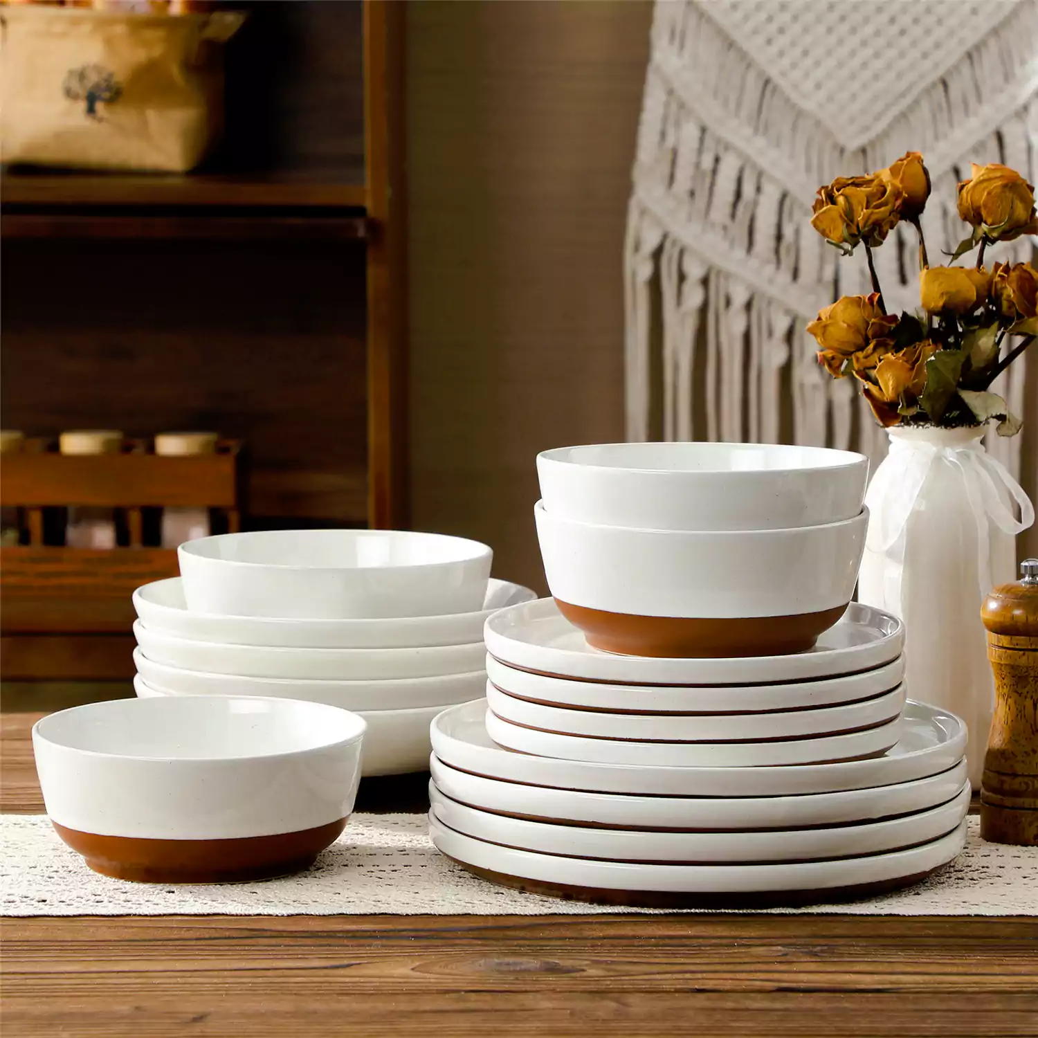 Zora 16 Piece Dinnerware Set - Image 2