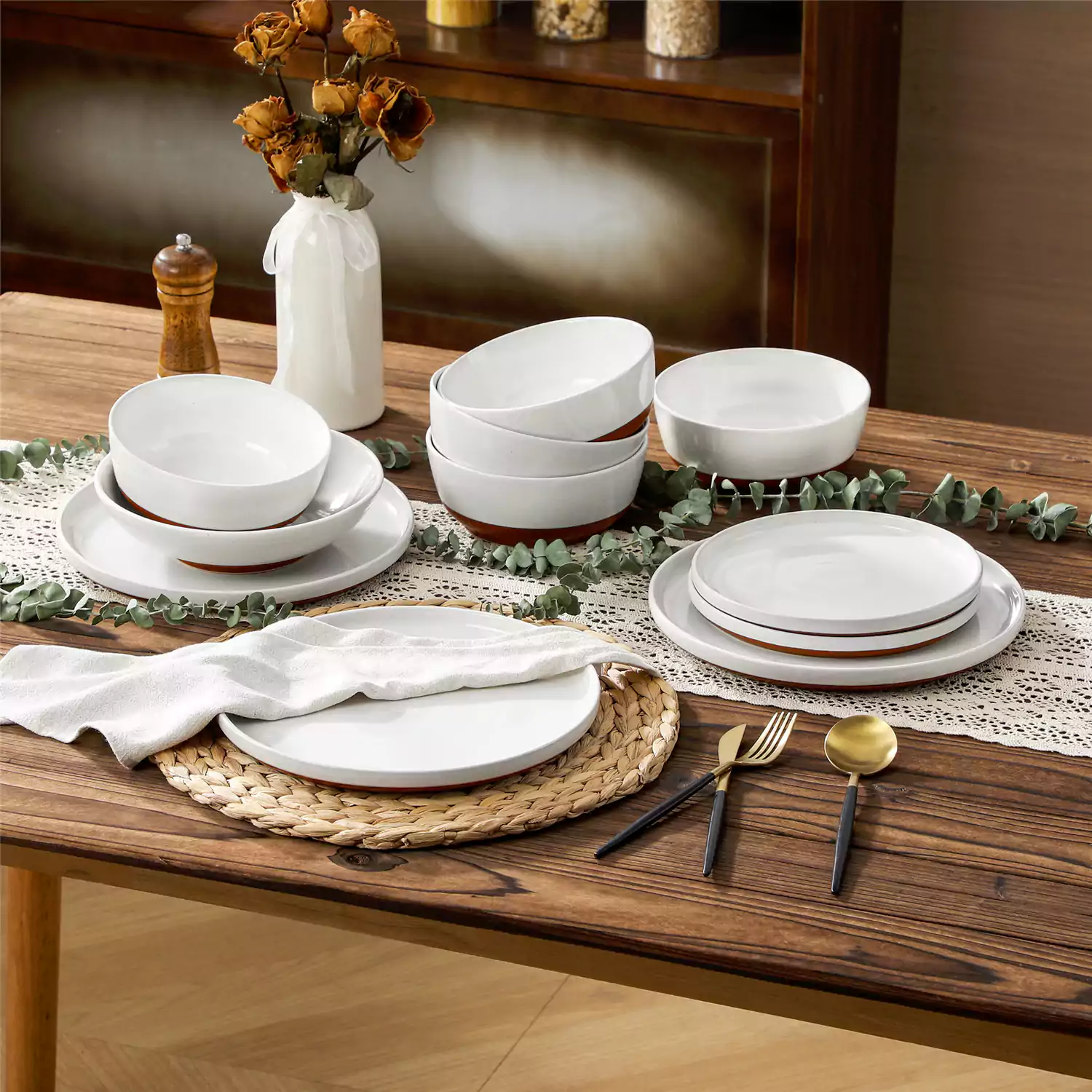 Zora 24 Piece Dinnerware Set - Image 3